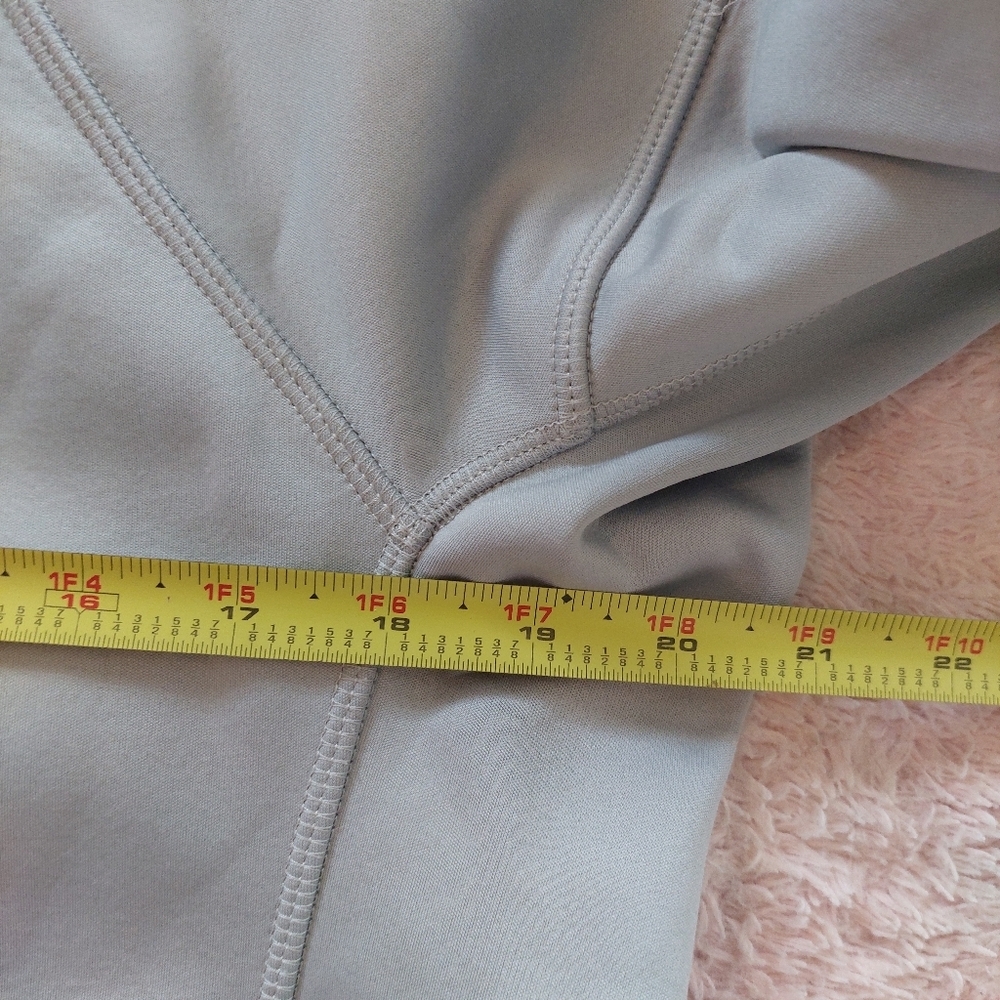 Under Armor Soft Shell Water Resistant Jacket Siz… - image 6